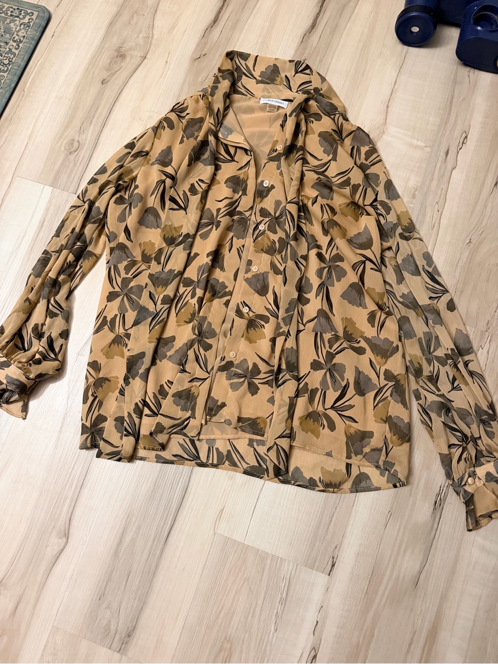 Calvin Klein Tan Floral Button-Front Blouse